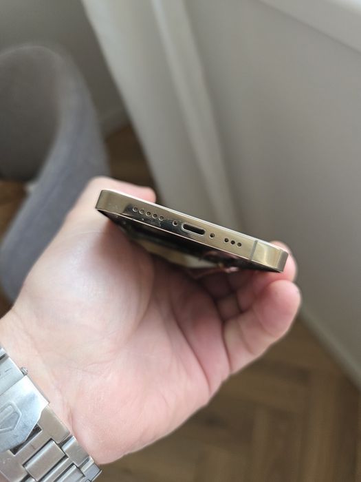 Carcasa originala Iphone 12 Pro