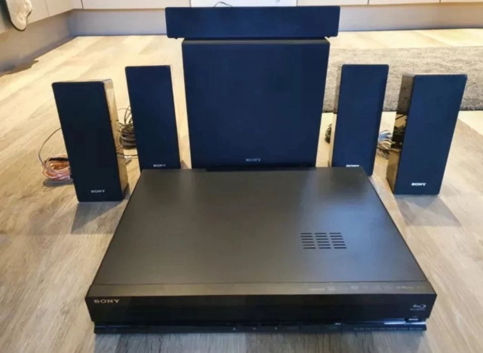 Домашний кинотеатр Sony с 3D Blu-Ray 5.1 BDV-E280