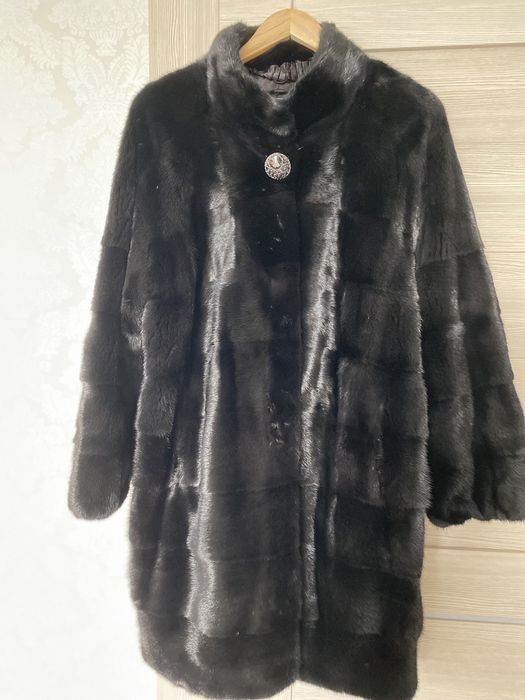 Продам шубу норковую