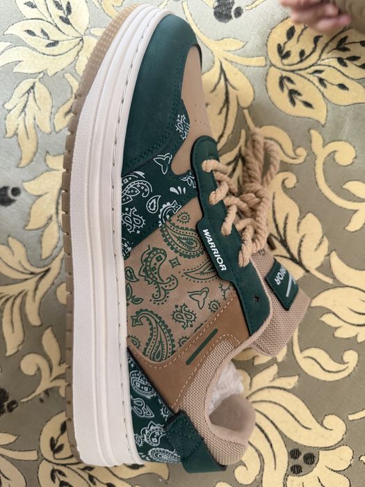 Мужские кроссовки