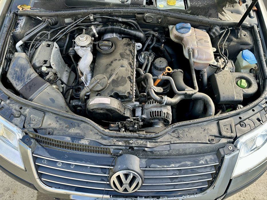 Vand Passat B5 ușor avariat