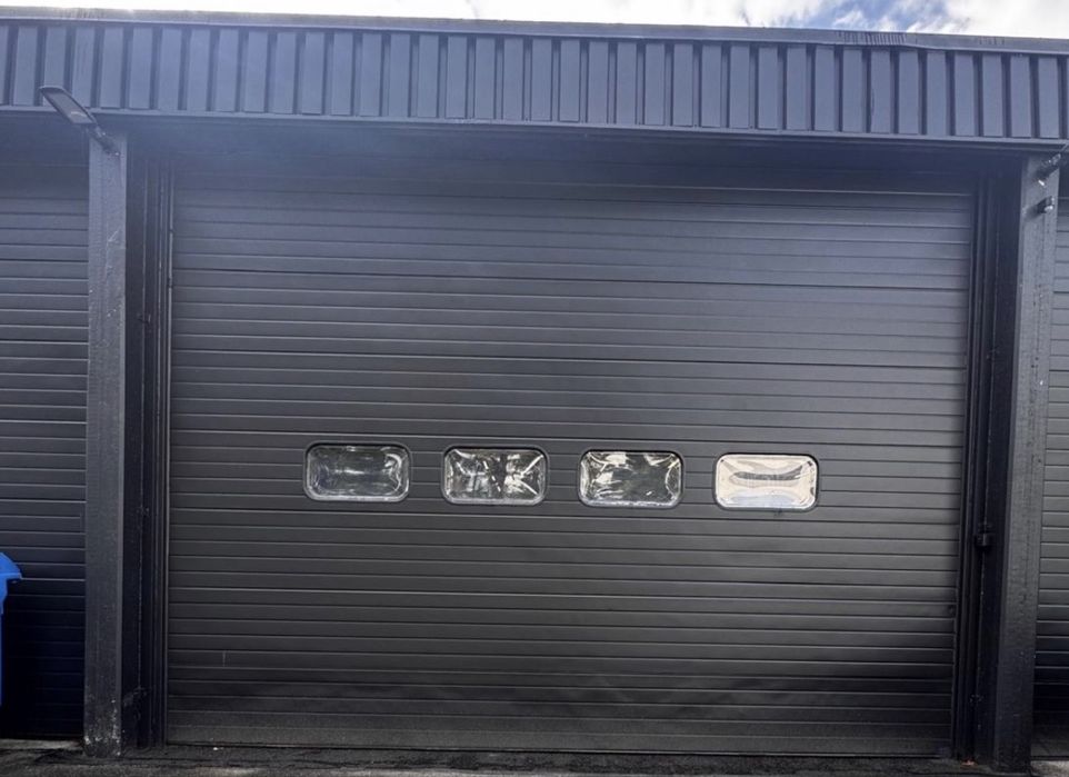 USA SECTIONALA INDUSTRIALA Crawford  poarta hala garaj  H 420  x L 575