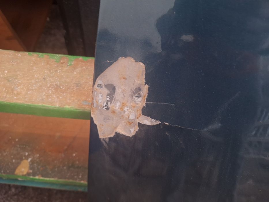 Продаю мазда 626ге капот