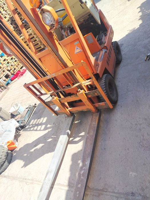 Продам вилочный погрузчик