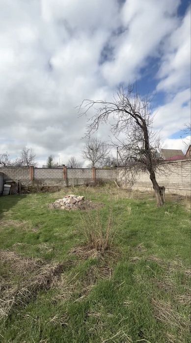 Дача қуриш учун 6 сотих ер $22500