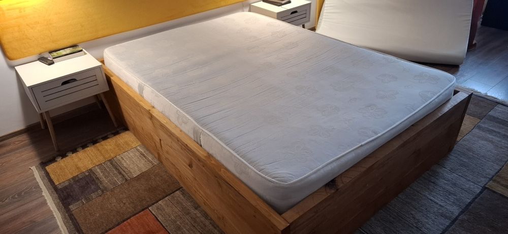 Pat cu somiera, saltea si topper 140cm x 200cm