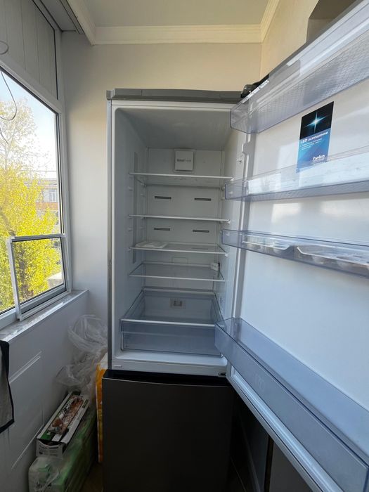 Холодильник, в не рабочем состояний