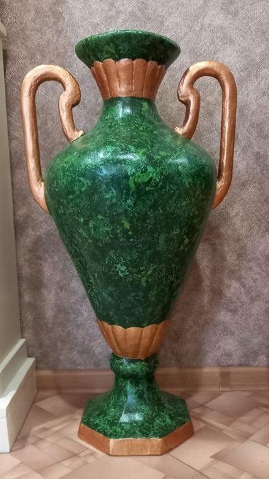 Кувшины декоративные