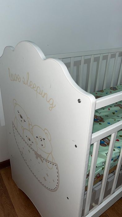 Детская кроватка