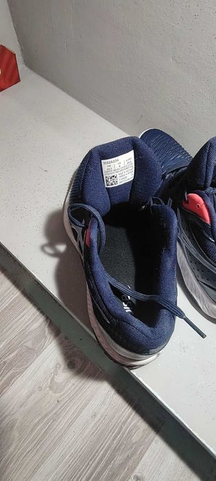 Оригинални дамски маратонки Asics