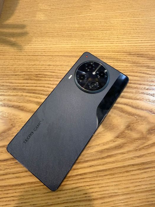 Tecno Camon 30 в идеале