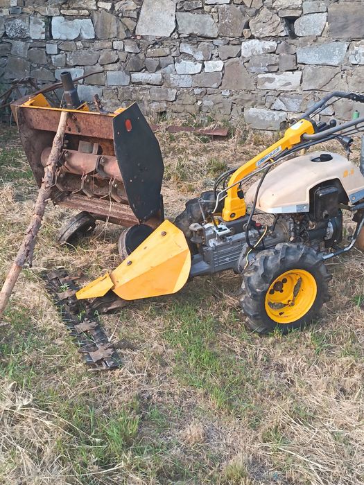 Motocultor cu cositoare si tocator de resturi vegetali