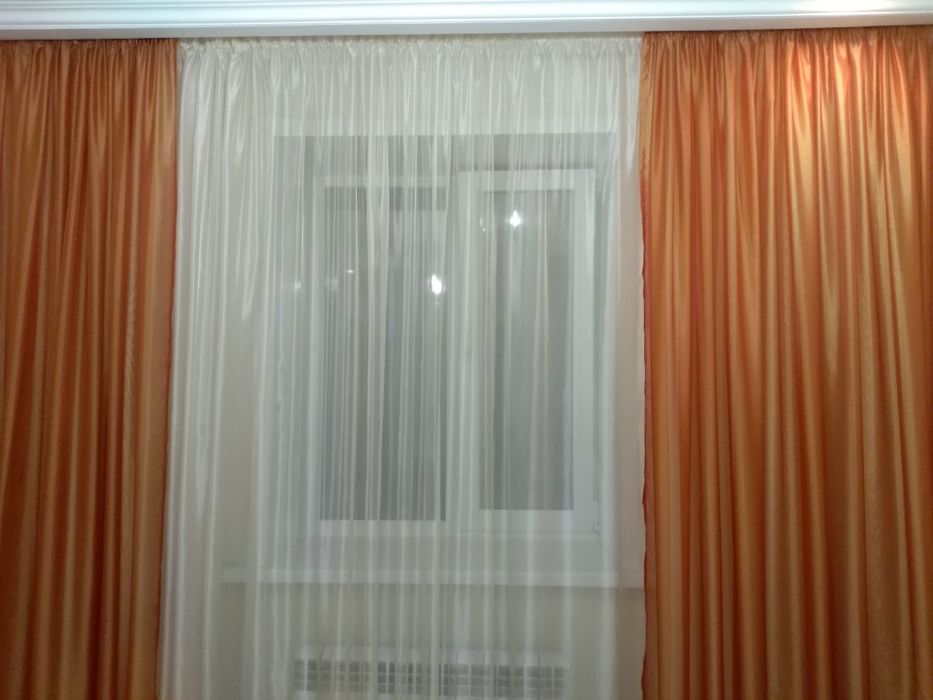 Продам шторы ,накидки для стульев