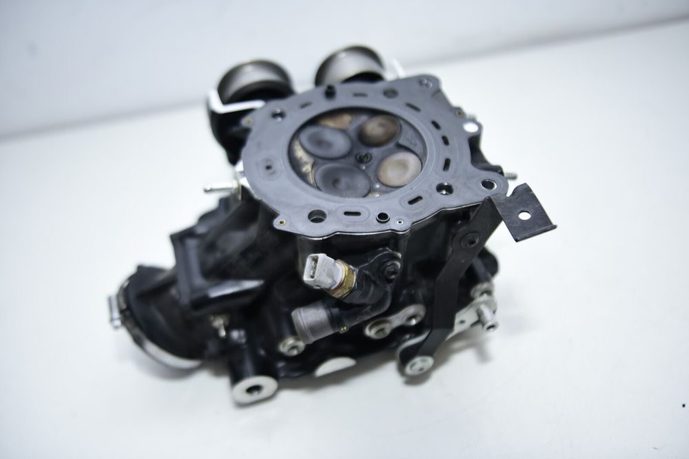 1206km Ducati Monster 2017-2022 821 Cap cilindru față orizontal