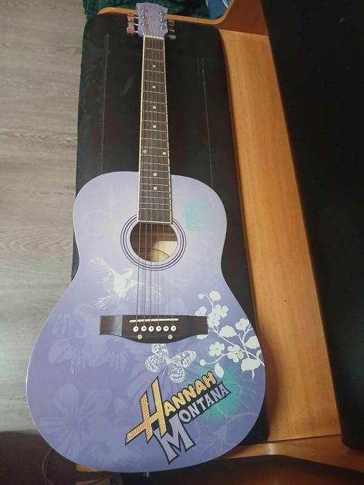 Chitara acustica Hannah Montana+husa+3 corzi