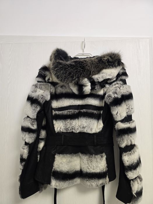 Vand haina de blană noua fara eticheta Roma Leather Collection.