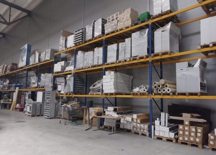 Rafturi metalice depozitare paleti
