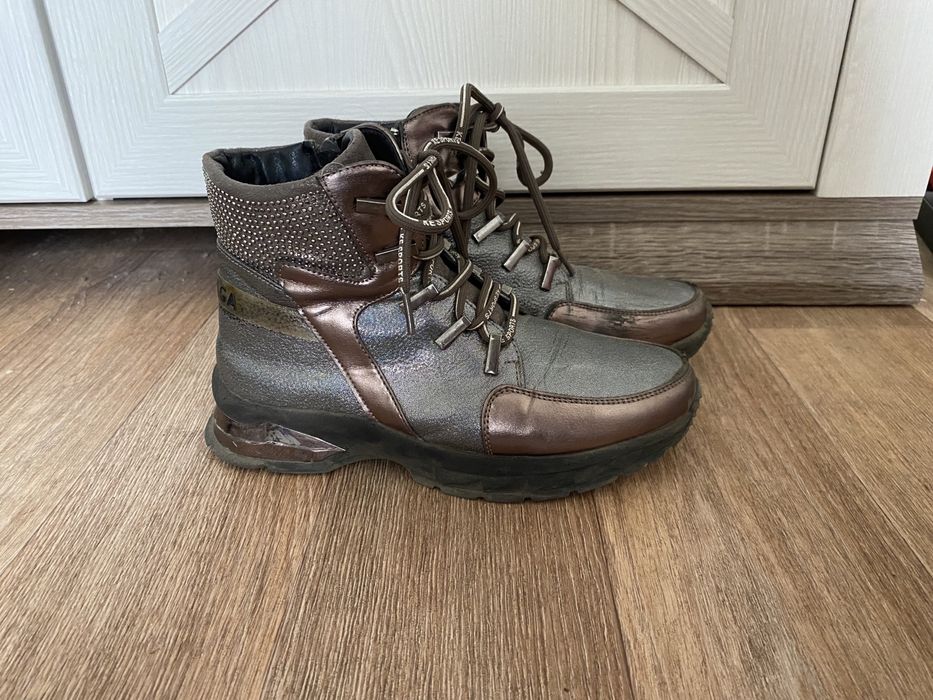 Продам ботинки демисезонные