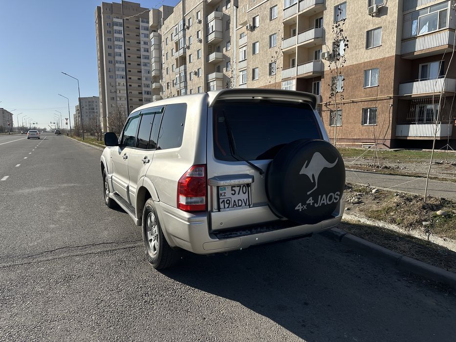 Митсубиси Паджеро