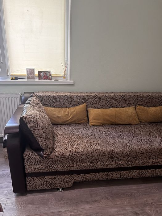 Mobilier cameră – pat din lemn cu saltea + dulap + canapea | Iași
