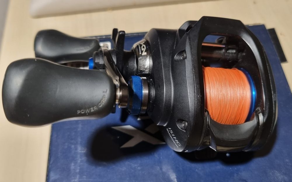 Shimano SLX DC 151HG + cutie + factură – stare foarte bună
