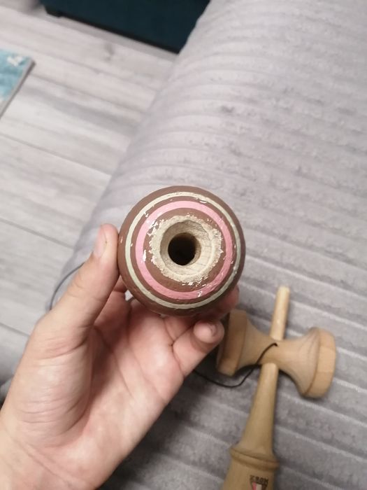 Vând kendama strogo neopolitan chocolate