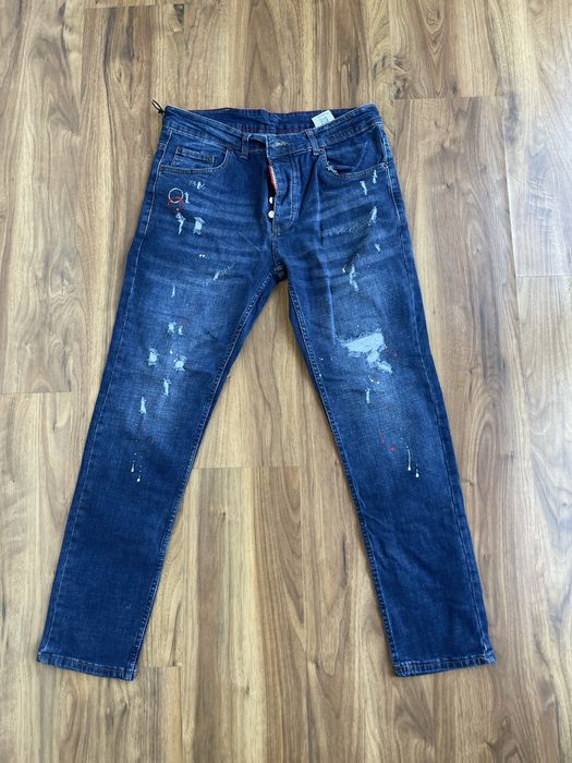 Vand 10 perechi de Blugi Dsquared2 , marimea 50 toti.
