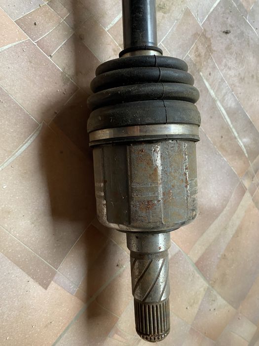 Привод левый в сборе KIA Sorento,