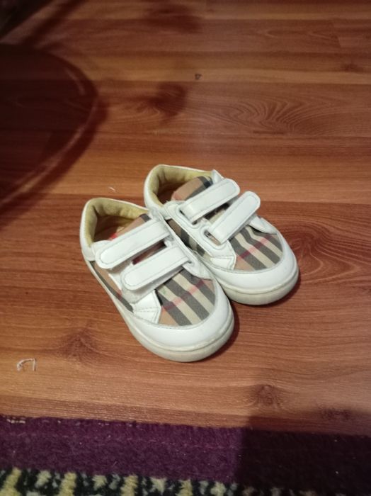Отдам даром Обувь для детей 21 размер