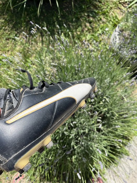 Vand ghete fotbal puma 43(28cm),stare foarte buna