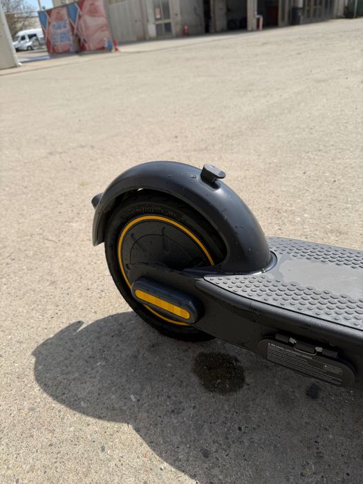 Trotineta electrica Ninebot max G30