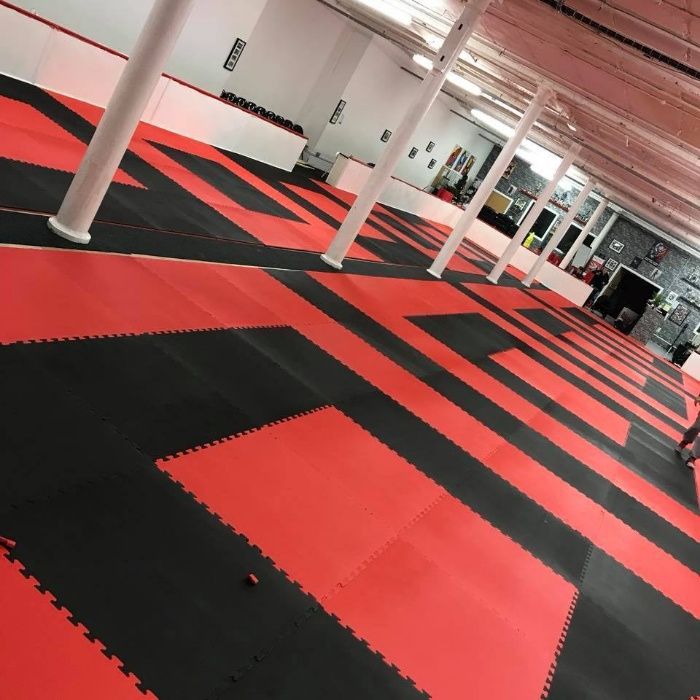 Настилка Татами - 100×100×2.5 см , Подложка Черно/Червено Puzzle Mat гр ...