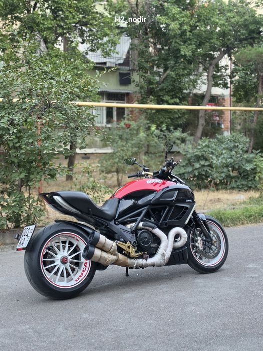 Сотилади срочна Ducati diavel 1200