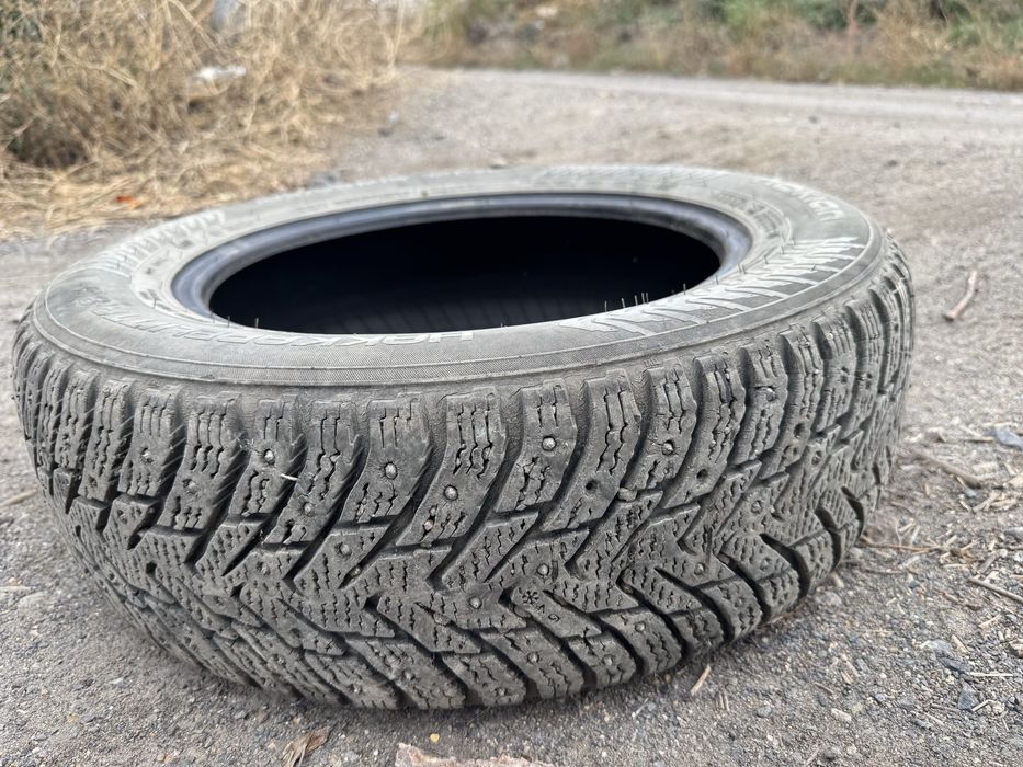 Продам зимнии шины R 15