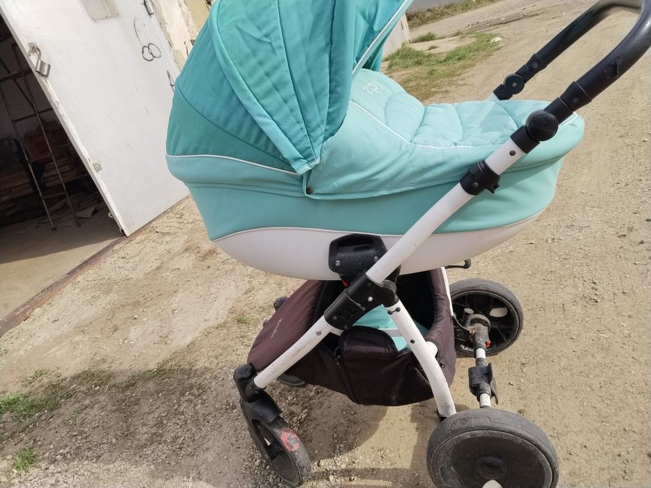 Продам коляску детскую