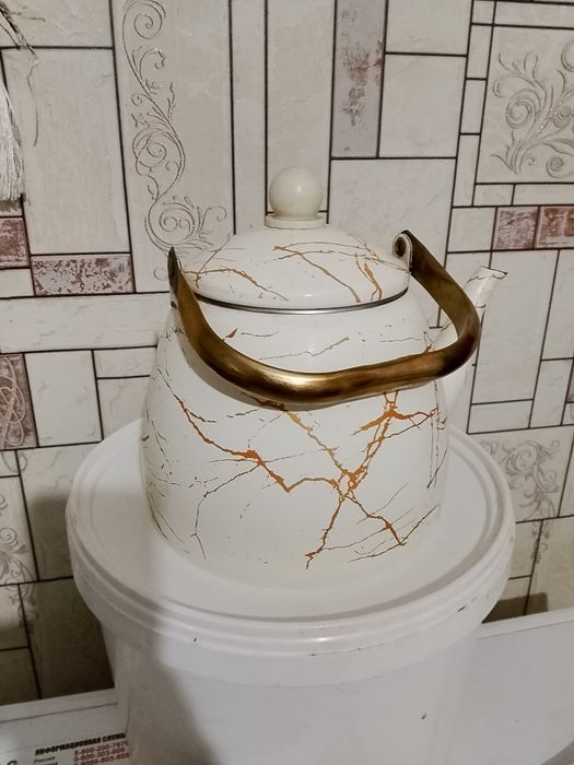 Продам чайник 5 л