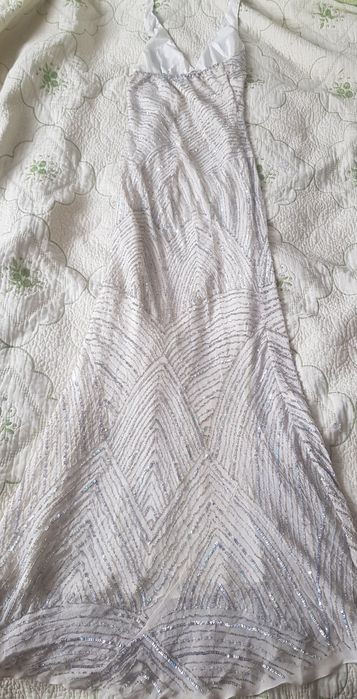 Платье вечернее с открытой спиной