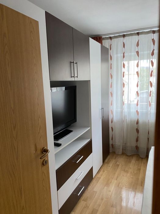 Particular -> inchirez ap 2 camere str. toamnei .