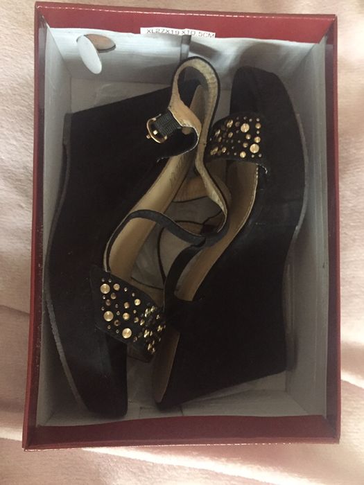 Дамски елегантни сандали