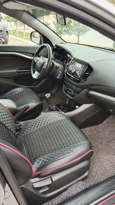 Лада Веста 2019 год.