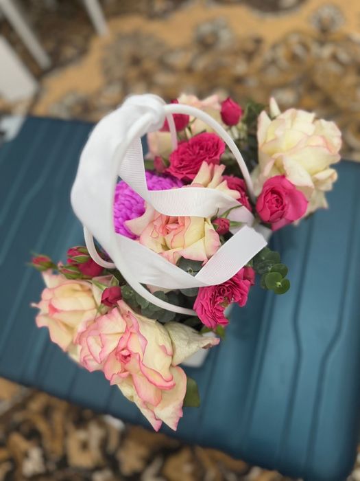 Цветы свежие. Букеты