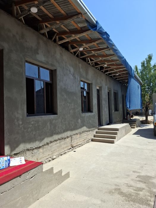 Uy sotiladi Xasanboyda