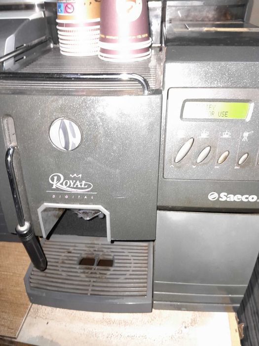 Спешно!  saeco  royal  digital  230 лв. Разпродажба  заведение