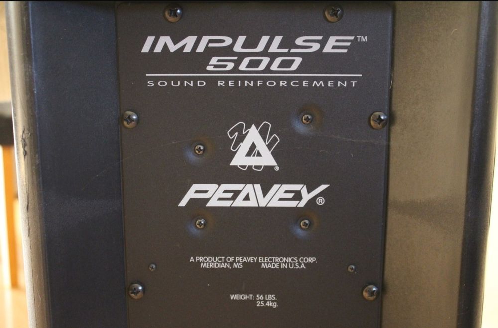 Vând boxe peavey  impulse 500