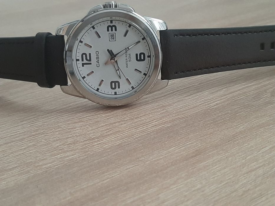 Ceas Casio MTP-1314P-7AVEF – Design Clasic, Curea Piele, Stare Bună