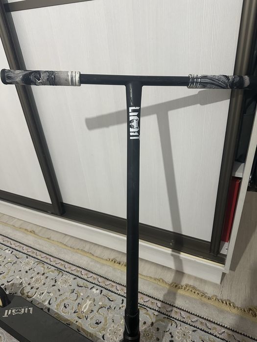 Трюковой самокат limit