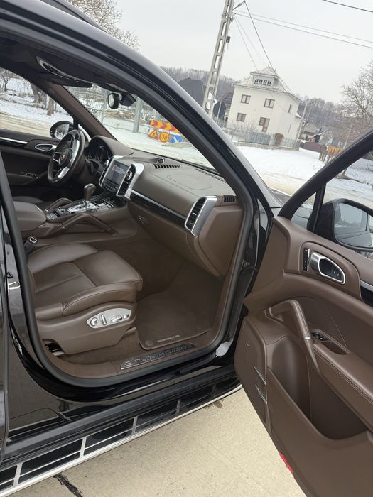 Porsche Cayenne Platinum Edition 3.0 Diesel Euro6 ~ 262 cp