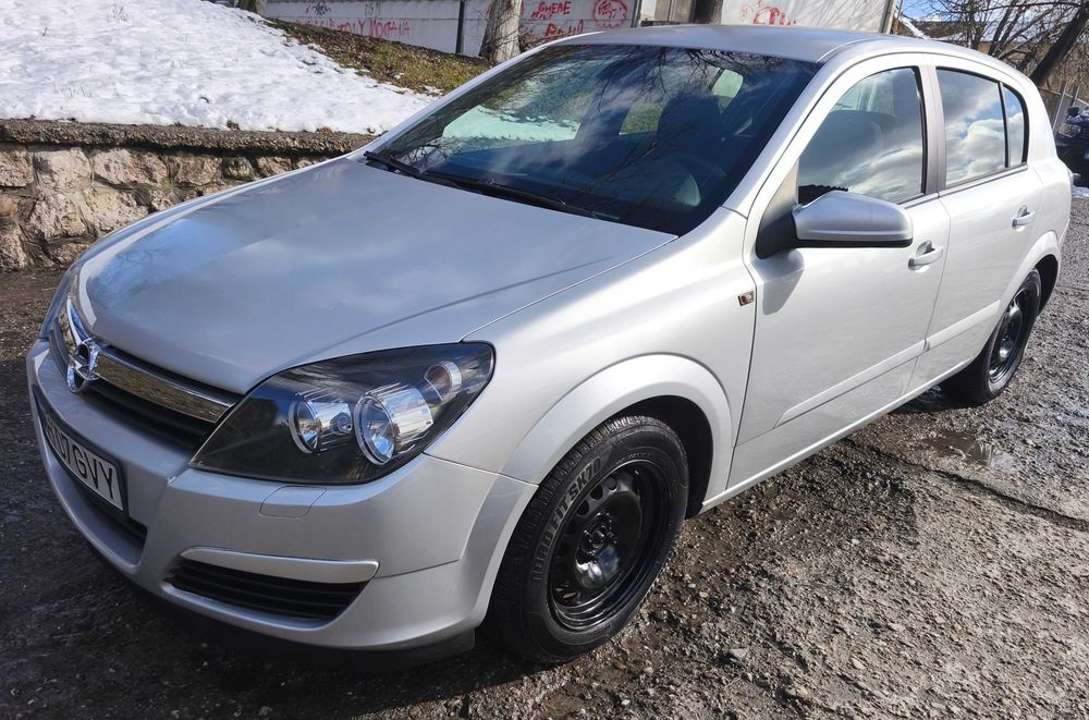 Opel Astra H Benzina