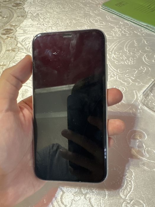 Айфон 11 на запчасть