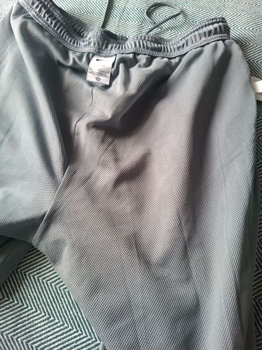 Nike р. L- шушляк.